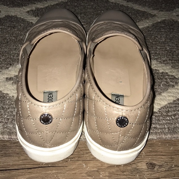 Steve Madden Zaander Slip On Sneakers - Picture 2 of 6